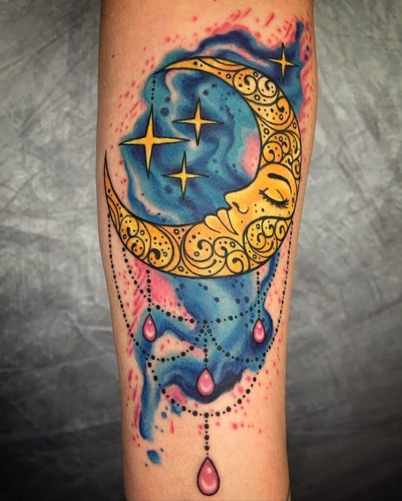 Maximalistische maan en sterren tattoos