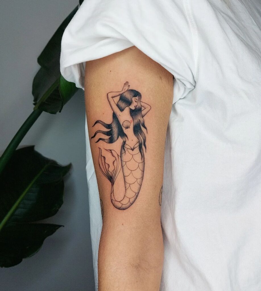 18. Een prachtige tattoo van een zeemeermin 