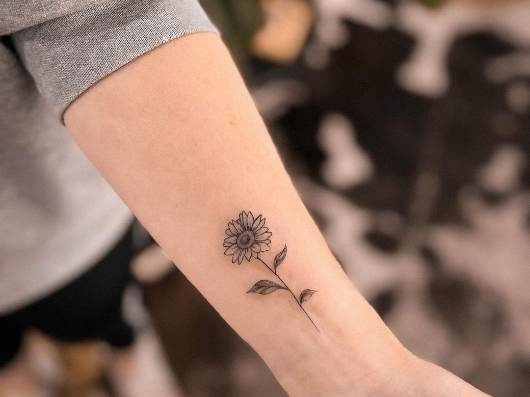 23 Zonnebloemen Tattoo Ideeën Die Je Zullen Opvrolijken