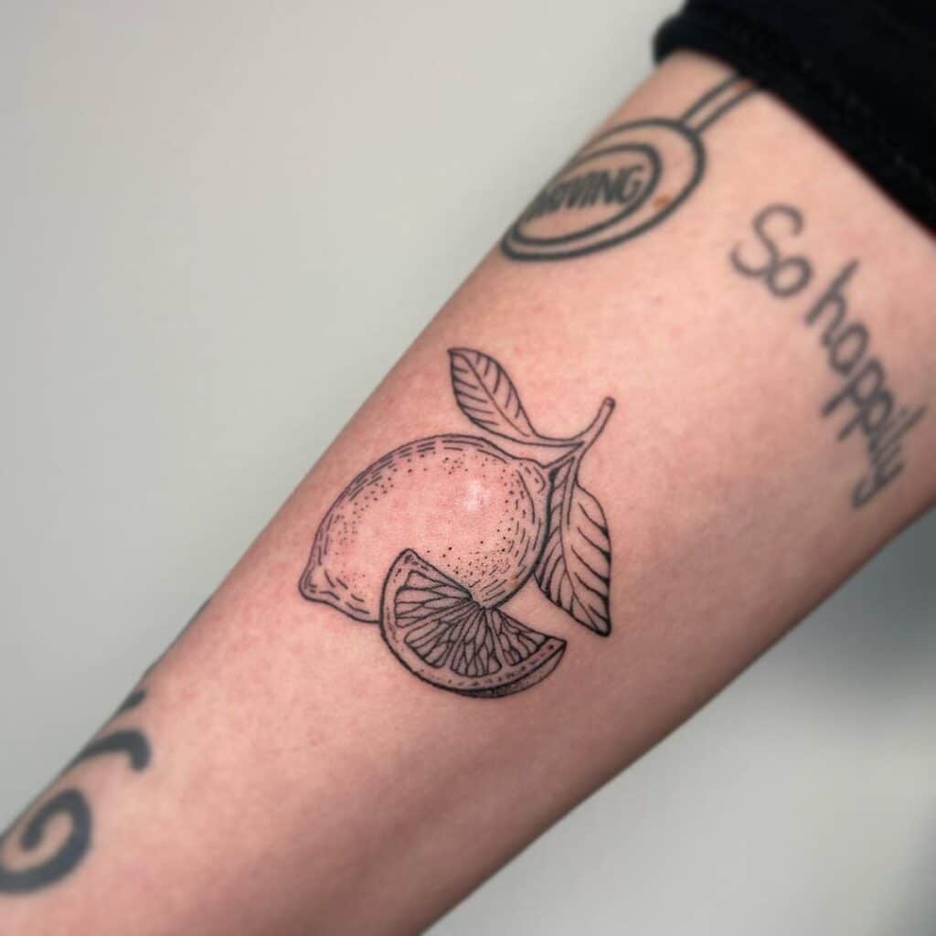 7. Een schijfje citroen tattoo 